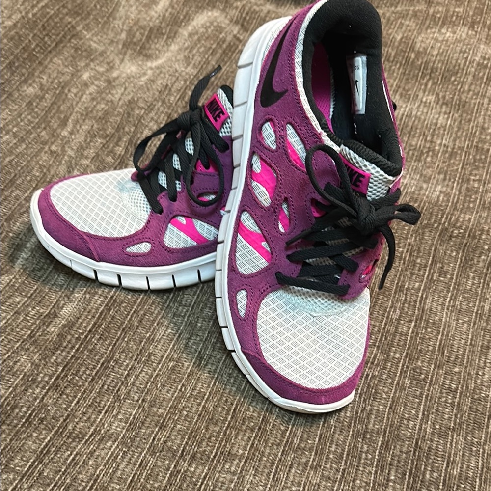 Nike Purple and White Sneakers with Dynamic Design